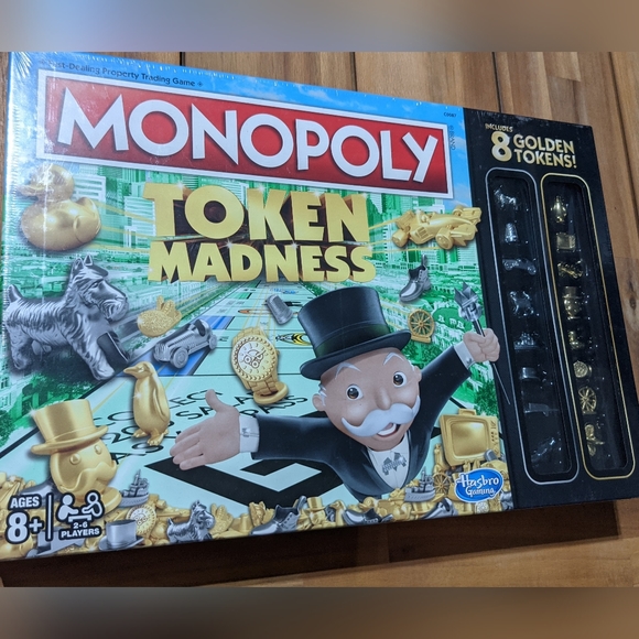 Monopoly Token Madness Board Game Brand New Sealed - Picture 4 of 6